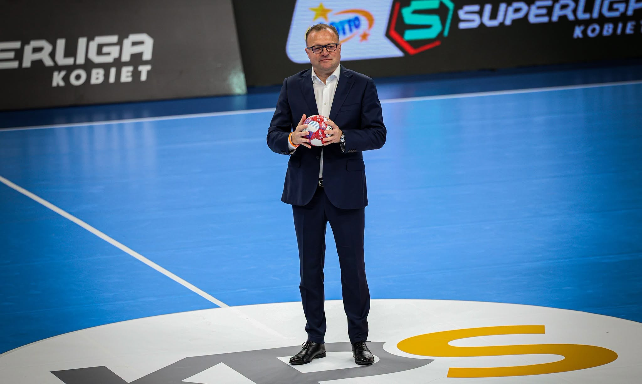 Galeria: LSK: ELMAS-KPS APR Radom-PGE El-Volt Lublin, zdjęcie 2 z 14