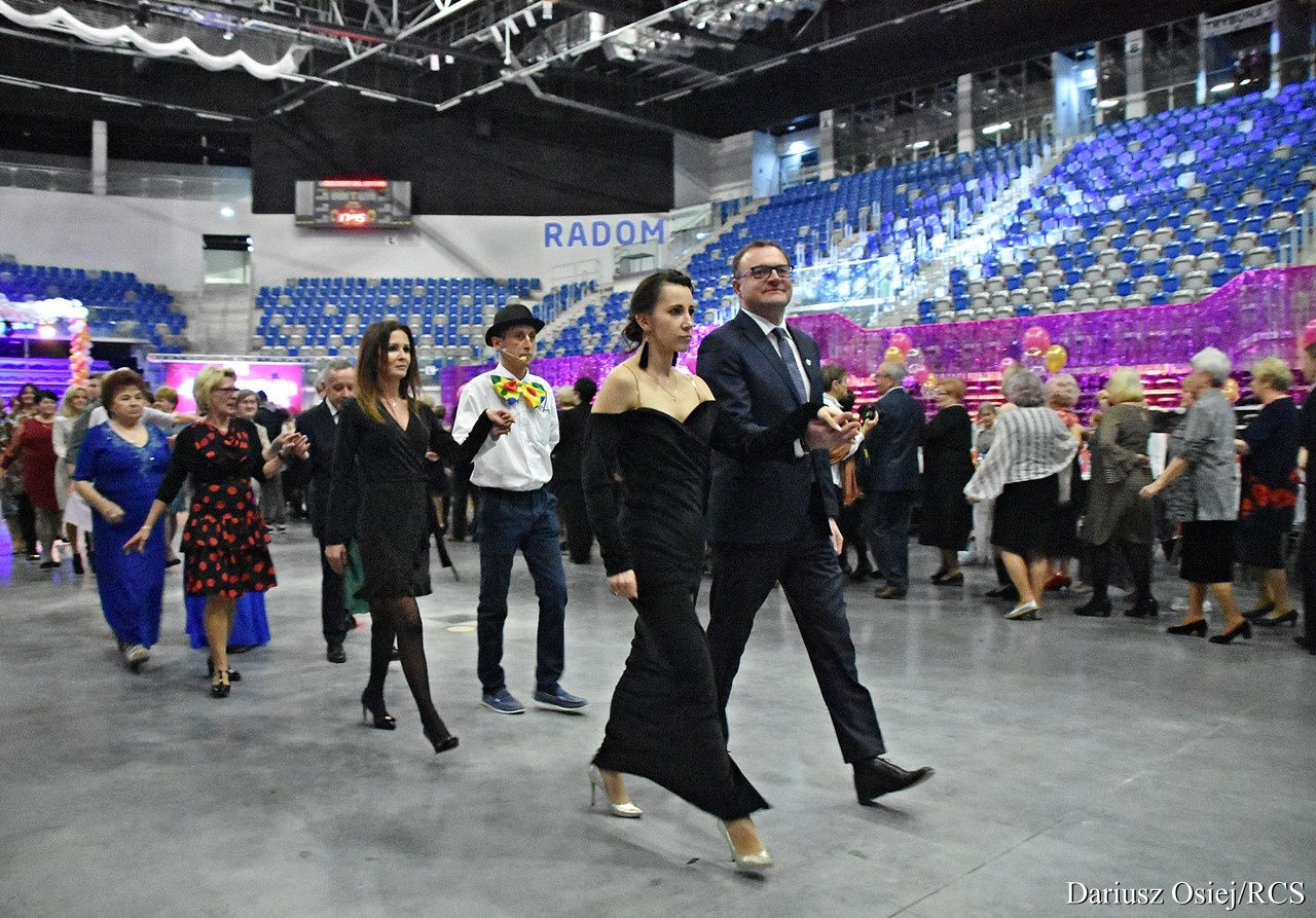 Galeria: IV Radomski Bal Seniora 2022, zdjęcie 1 z 19