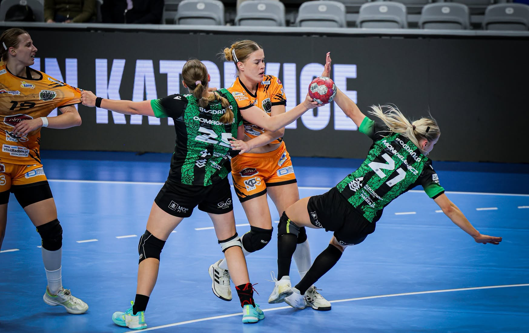 Galeria: LSK: ELMAS-KPS APR Radom-PGE El-Volt Lublin, zdjęcie 9 z 14