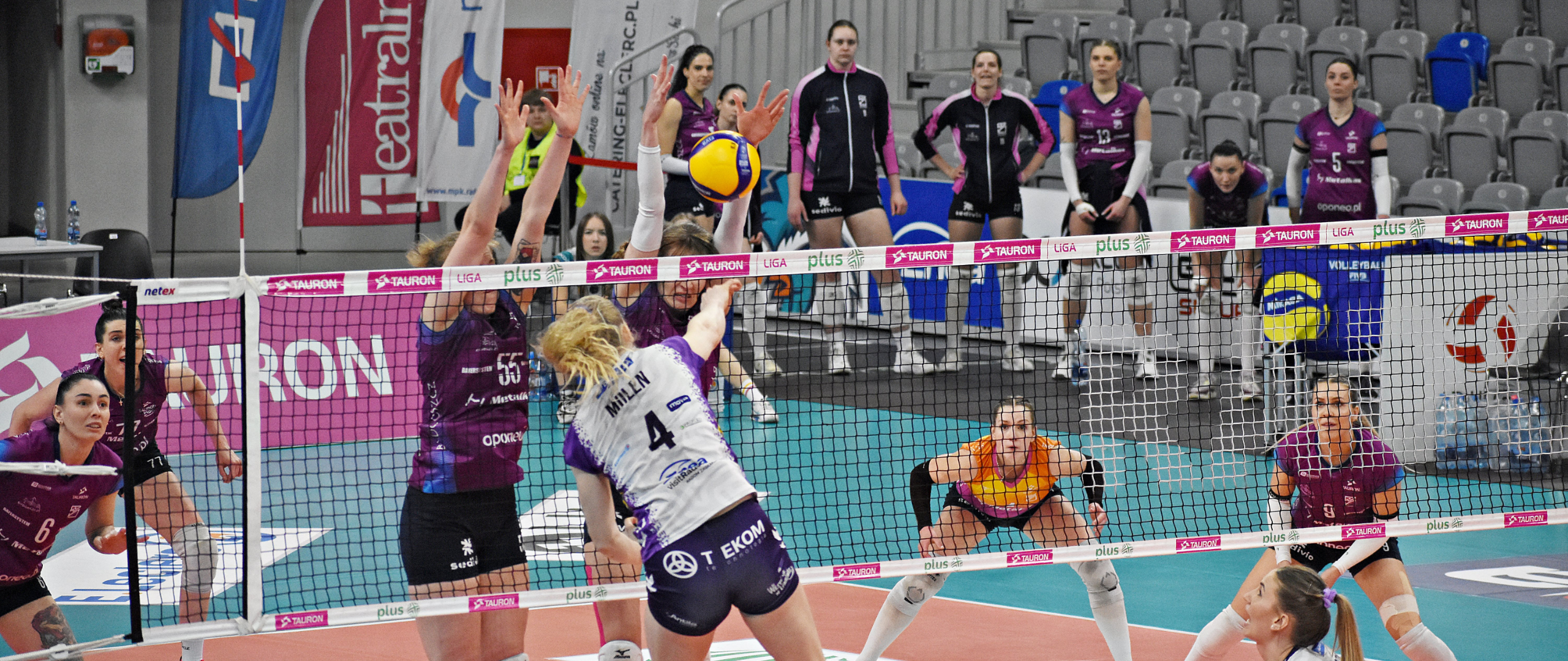 Galeria: MOYA Radomka Radom-Metalkas Pałac Bydgoszcz, zdjęcie główne