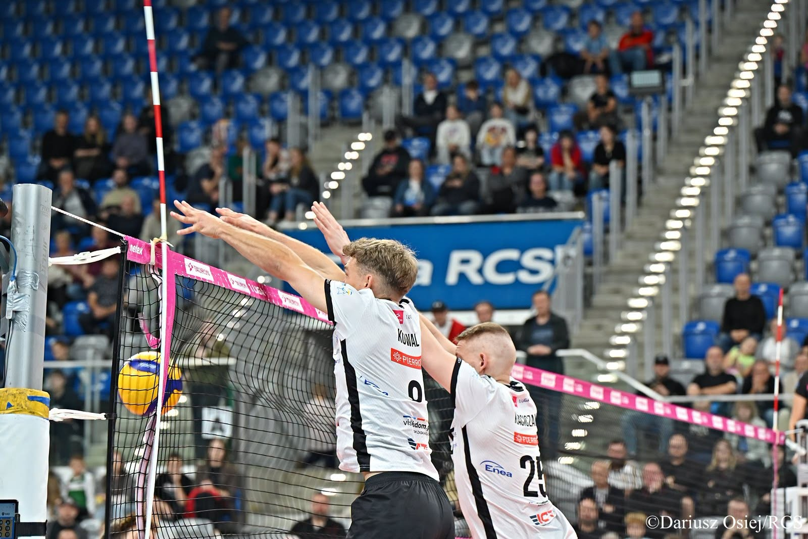 Galeria: Tauron 1. Liga: ICT Pierrot Czarni Radom-Lechia Tomaszów Maz., zdjęcie 2 z 17
