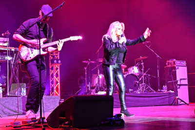 Bonnie Tyler - 40 Years "Total Eclipse of the Heart"
